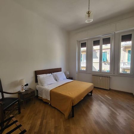 Tra Mare E Castello Apartment La Spezia Luaran gambar
