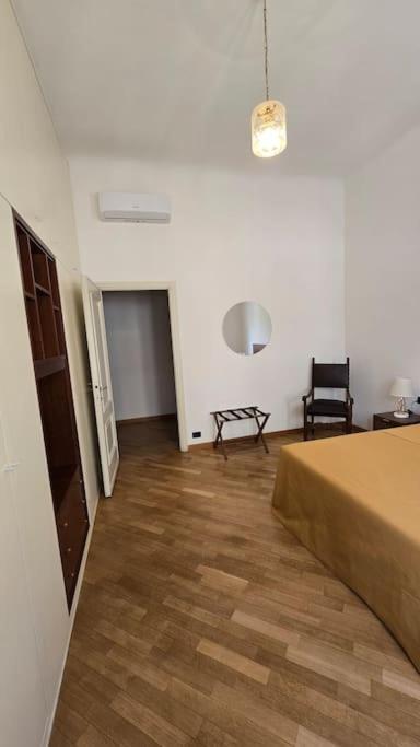 Tra Mare E Castello Apartment La Spezia Luaran gambar